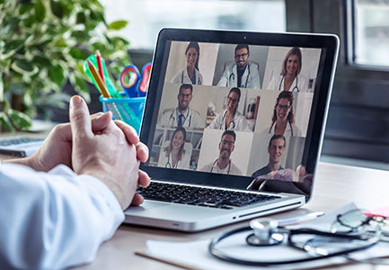 Für ein sicheres Morgen: Impfen beim Erwachsenen im Fokus